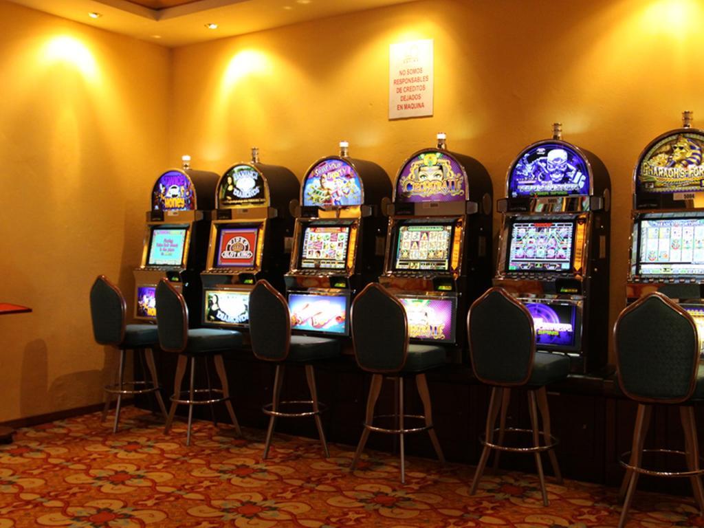 Aloha Sol Hotel And Casino 圣地亚哥洛斯卡巴 外观 照片